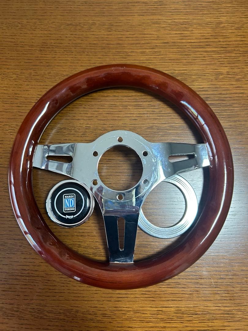 新品未使用 小径 29パイ ウッドステアリング クラシック ナルディ