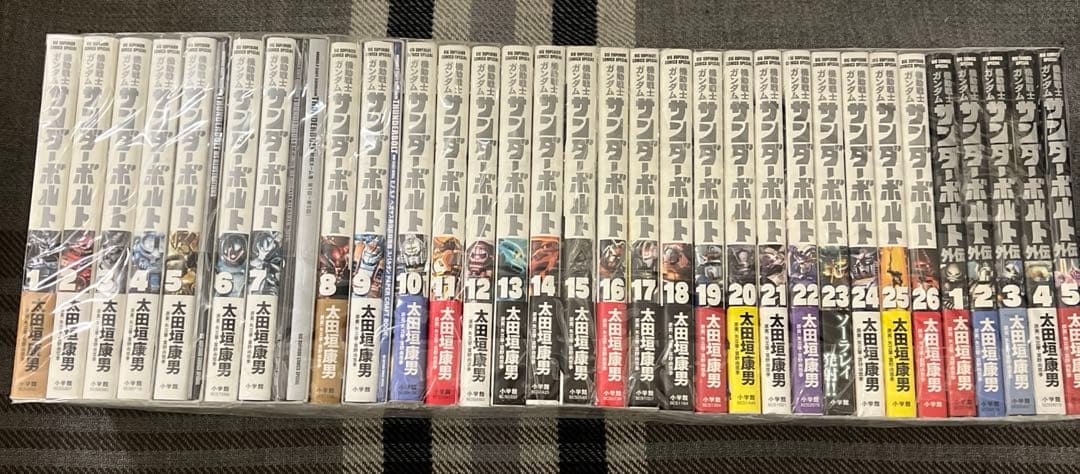 機動戦士ガンダム　サンダーボルト1〜26巻 ＋外伝1〜5巻 5.7.9巻 特装版 機動戦士ガンダム サンダーボルト1〜26巻 ＋外伝1〜5巻 5.7.9巻 特装版