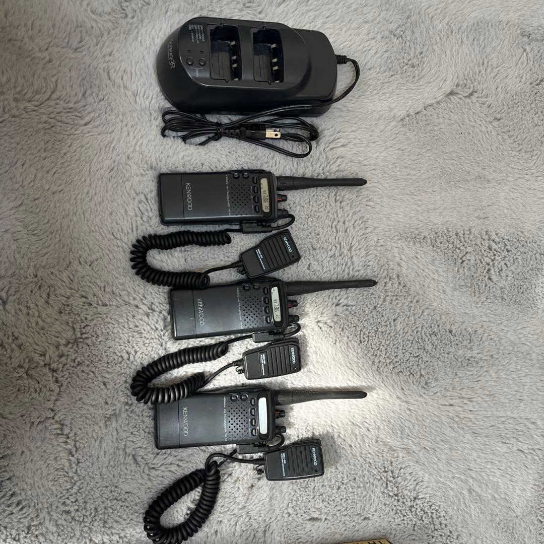最後の値下　KENWOOD TH-44 トランシーバー 3台セット 最後の値下 KENWOOD TH-44 トランシーバー 3台セット 最後の値下 KENWOOD