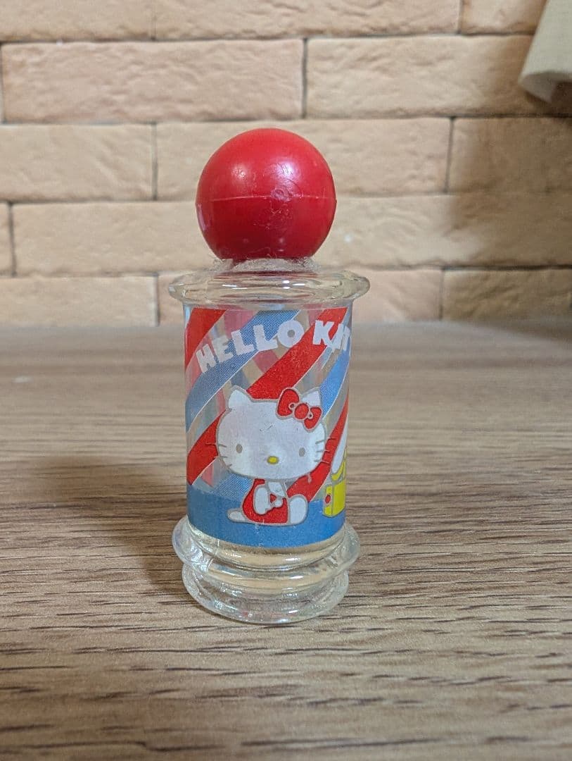 最安値】サンリオ 昭和レトロ 香水 ハローキティ 希少 - メルカリ