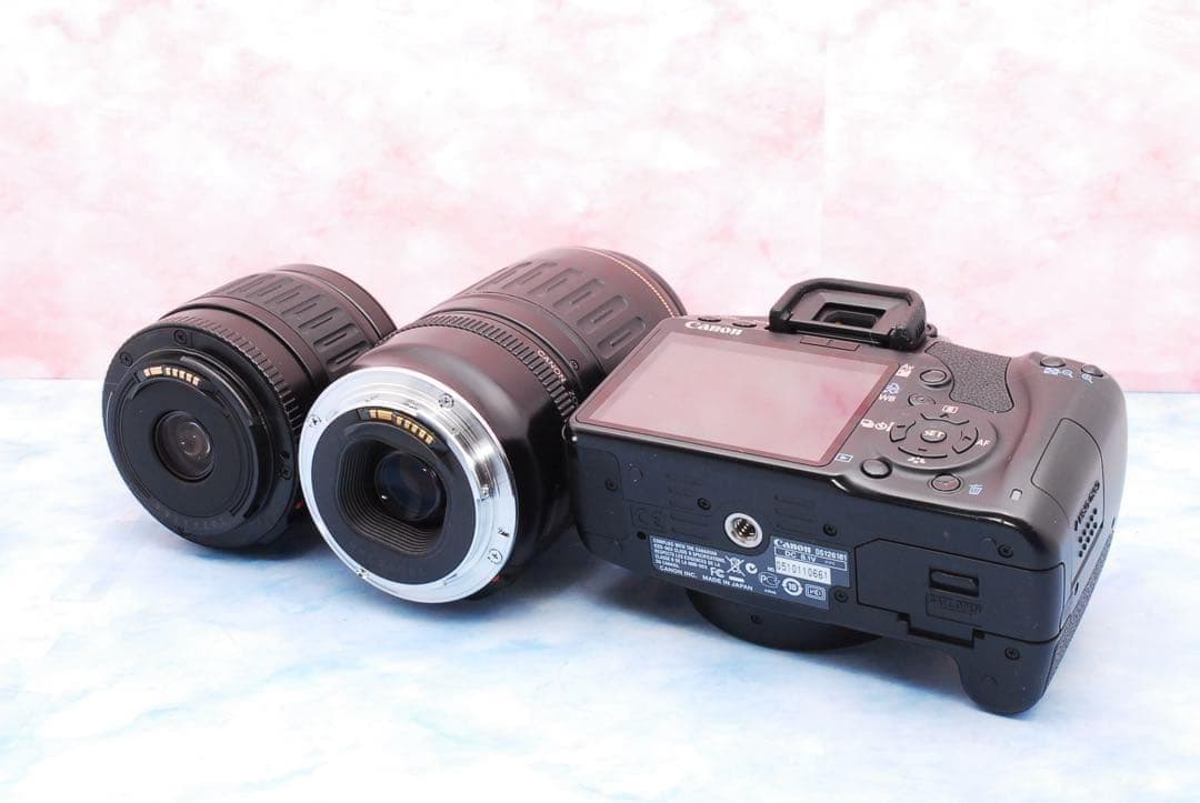 Canon Kiss X2☆一眼レフカメラ☆超望遠レンズ付Wレンズ☆S数少