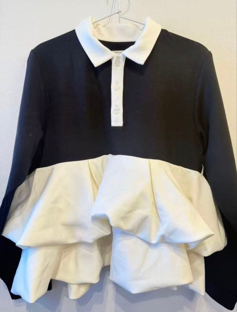 THE TOE Hydra Peplum tops M - メルカリ