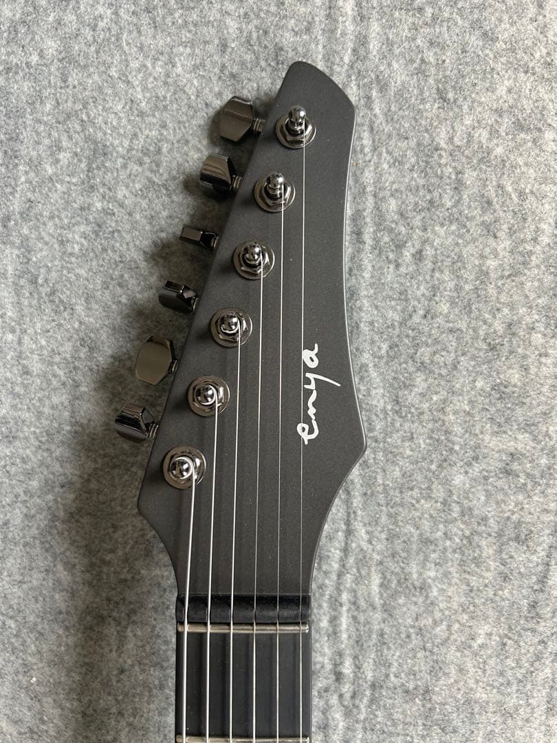 美品 enya エレキギター マットブラック フットスイッチ付き - メルカリ