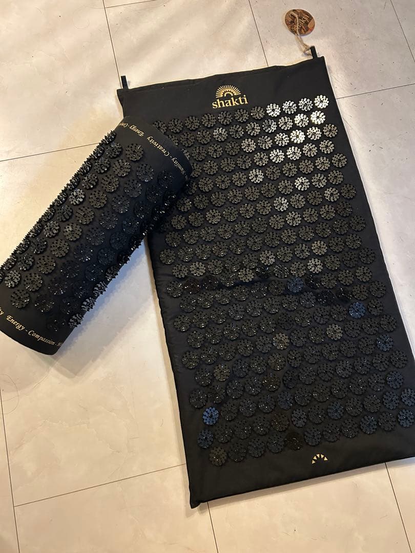 シャクティマット正規品　マットと枕セット Amazon.co.jp: 【正規品】シャクティ 指圧マット・枕 究極セット