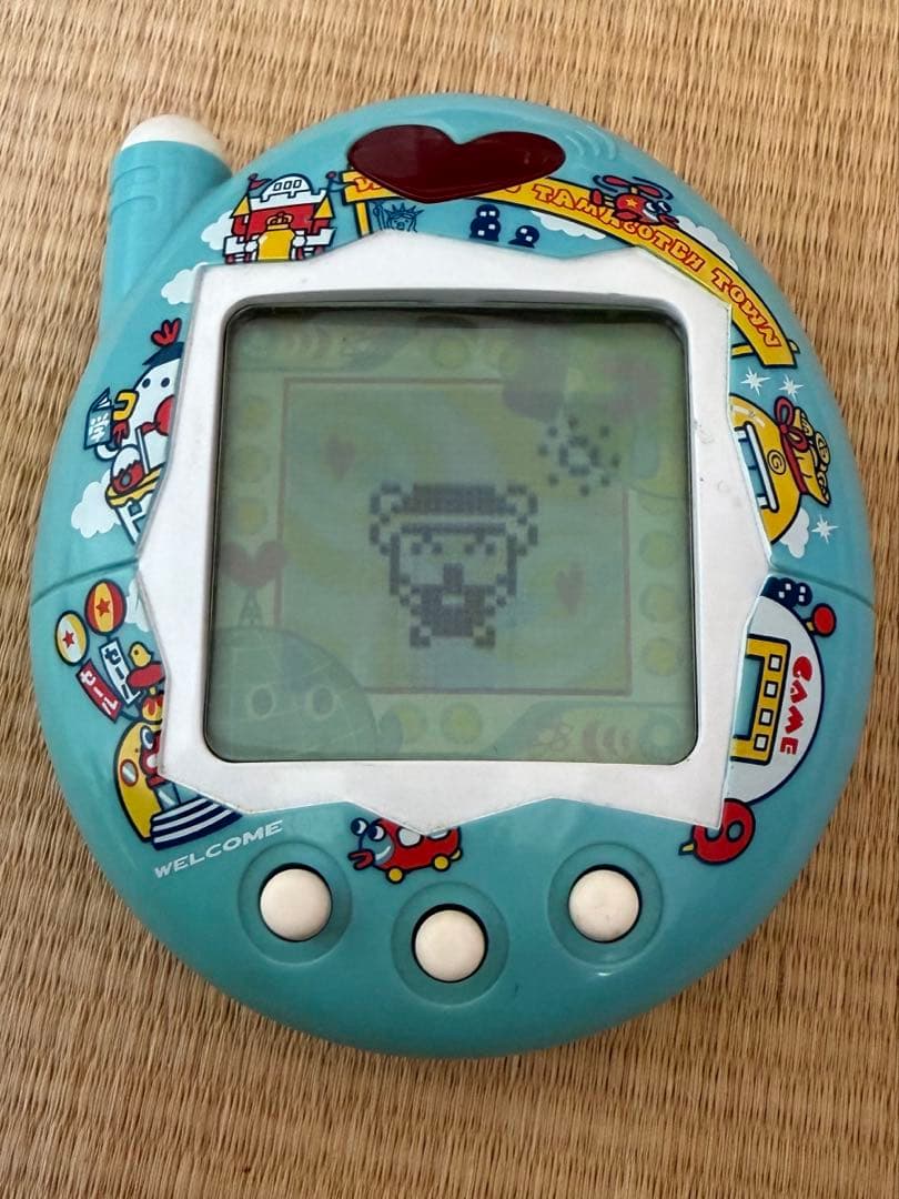 ケータイかいツー!たまごっちプラス おうちのでかたまごっち - メルカリ