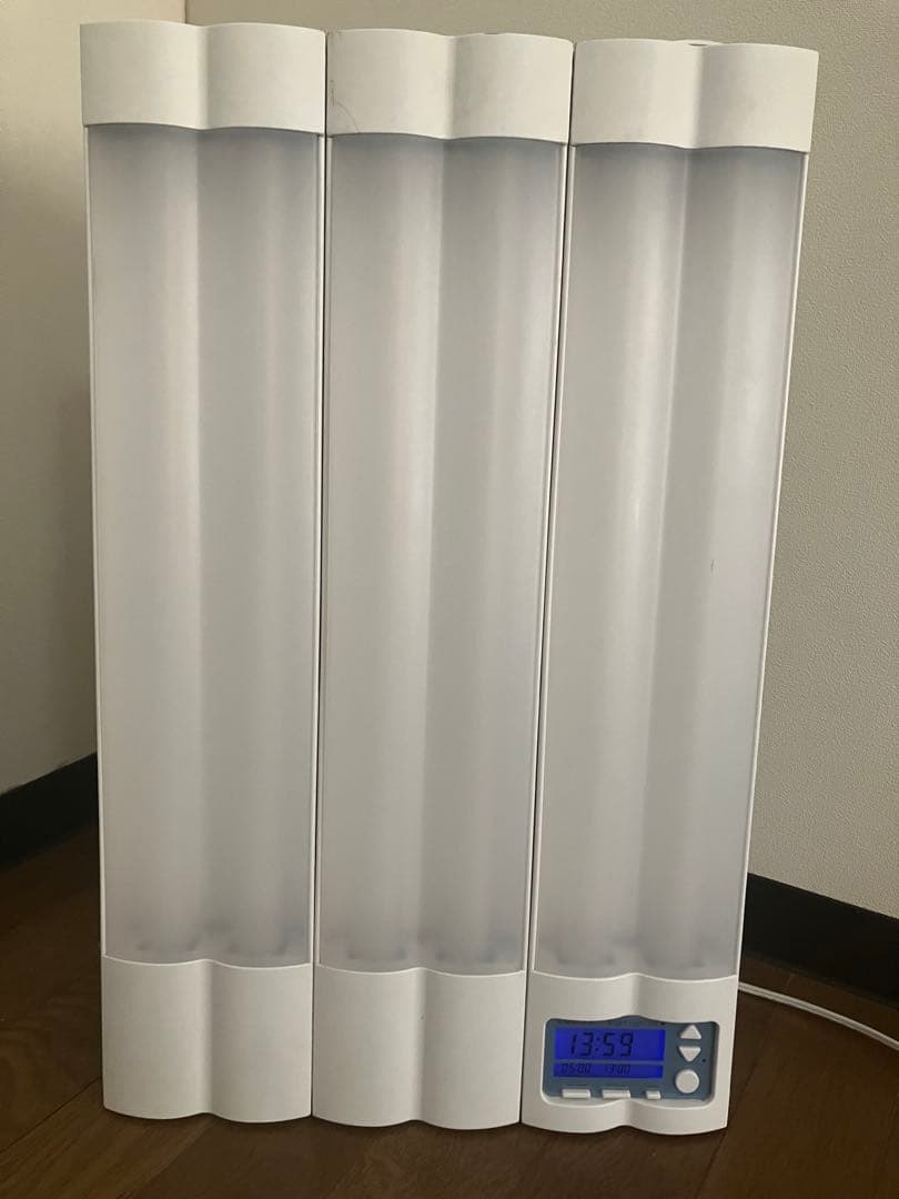 高照度光療法ブライトライトME+ Amazon | 高照度光照射器具 ブライトライトME＋ Brightlight ME+