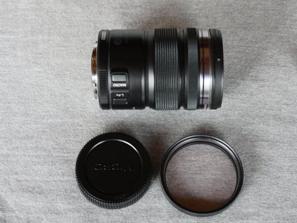 オリンパス　12-50mm F3.5-6.3 電動ズームレンズ