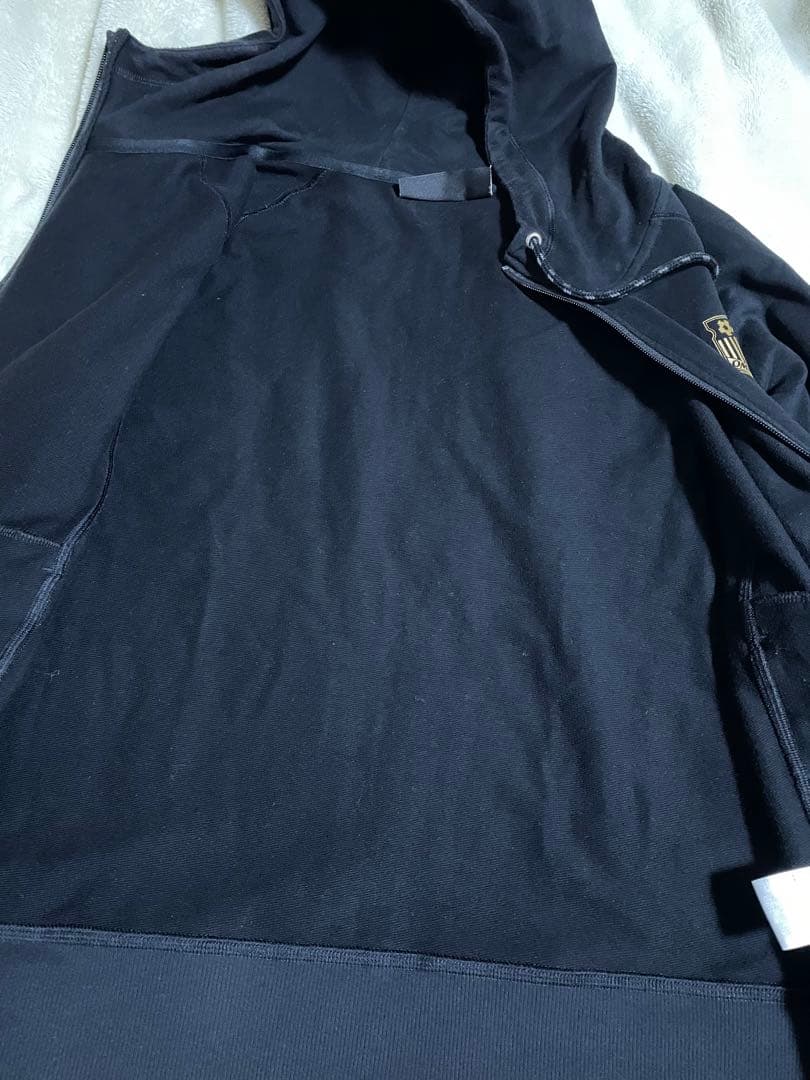 大宮アルディージャ UNDER ARMOUR フード付きジャケット M - メルカリ