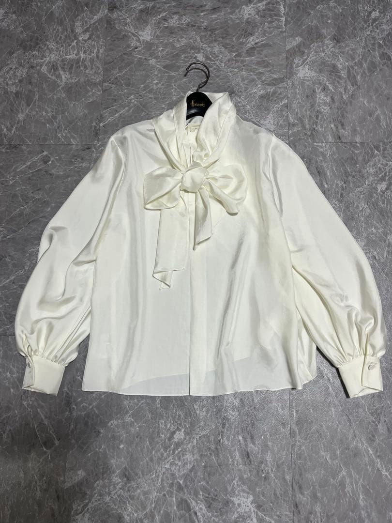 新品同様銀座マギーボウタイリボンボリュームスリーブブラウス BONLECILL（ボンルシール） ブラウス シャツ ボリュームスリーブ 2way