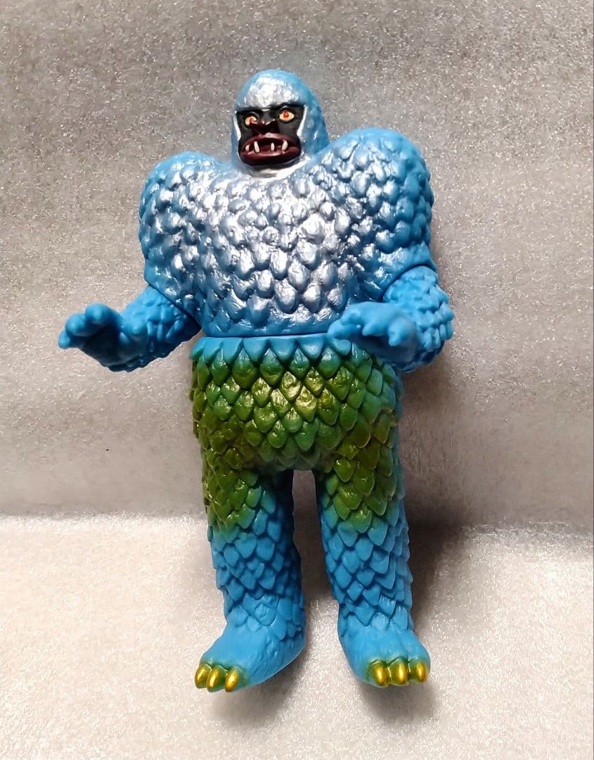 ギガス ウルトラ怪獣シリーズ ドンキ限定カラー カイジュウカラーズ