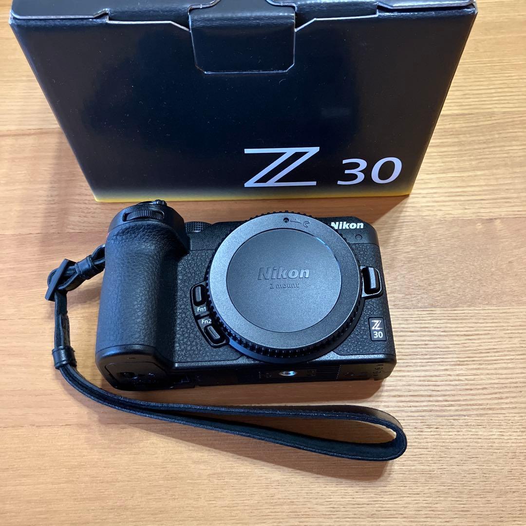 Nikon Z 30 ボディ おまけ付き