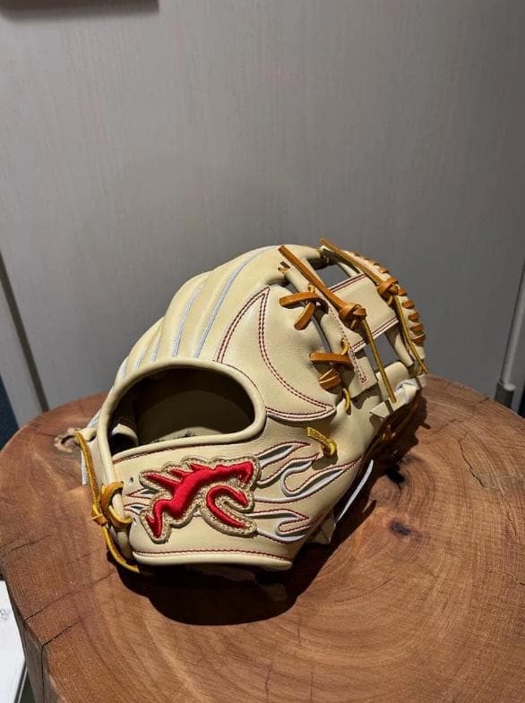 GLOVE STUDIO RYU 硬式 内野手用 グローブ キップレザー 限定 Amazon | 野球 リュウ GLOVE STUDIO RYU 硬式内野手用グラブ TIG