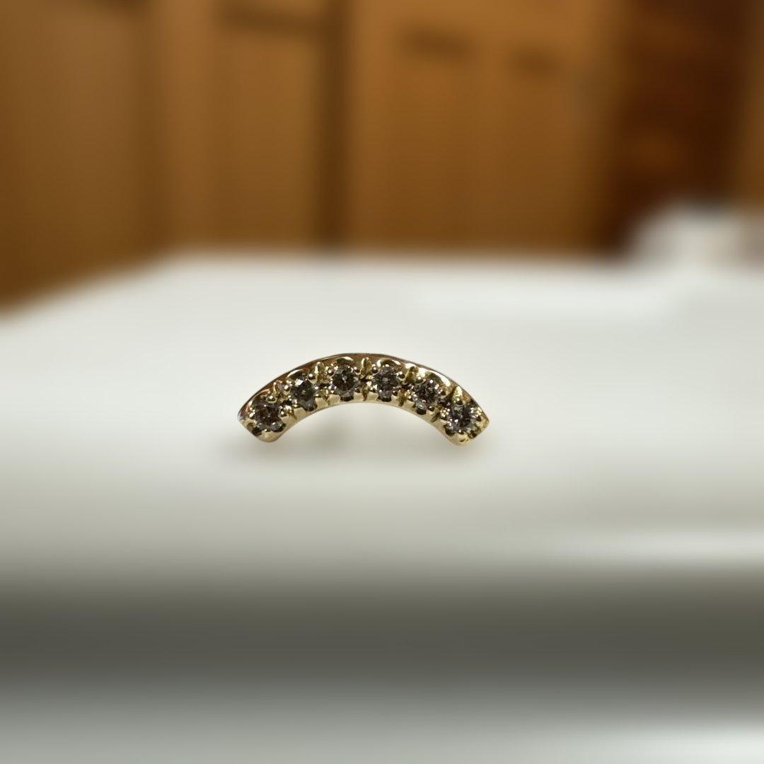 ete K18YG ピース ブラウンダイヤモンド アーチ ピアス