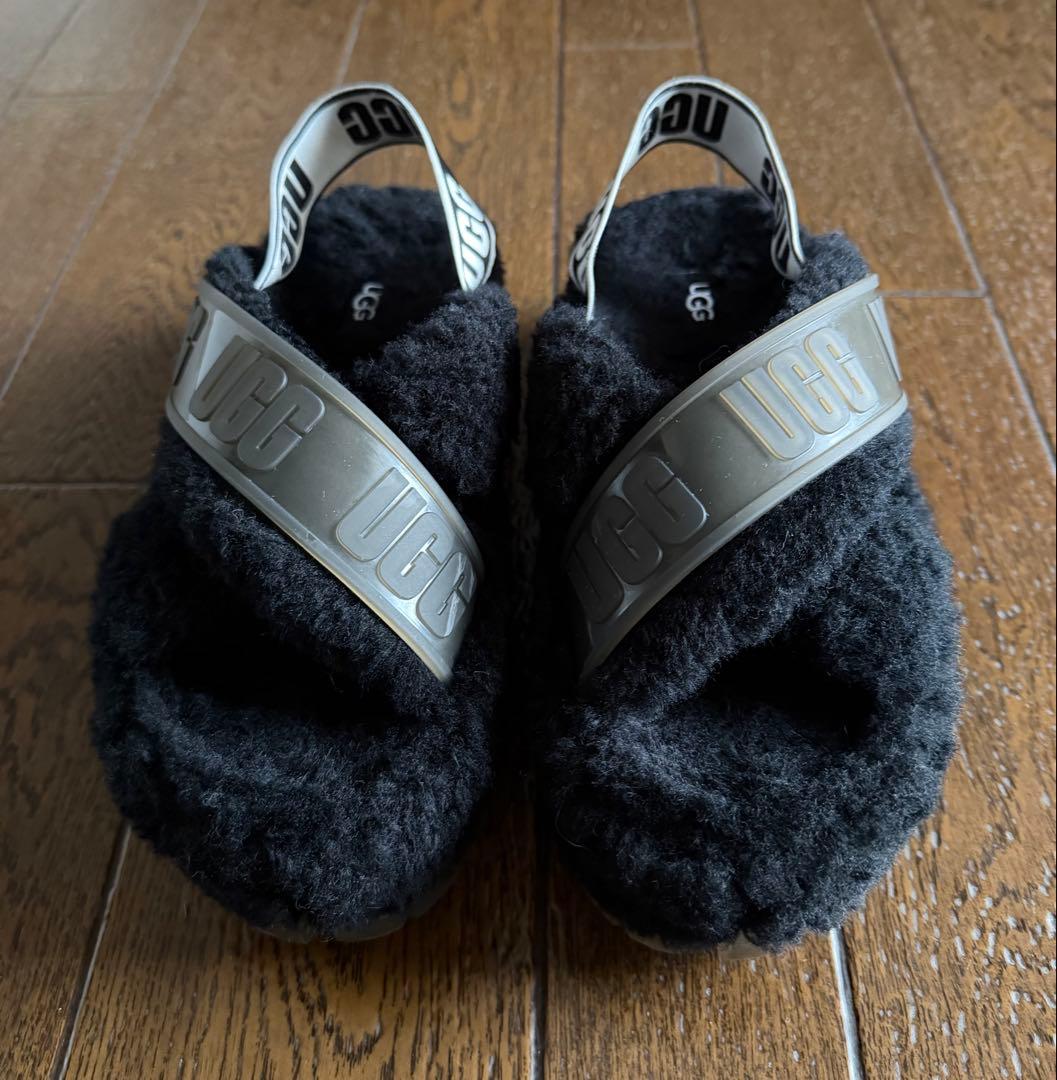 UGG FUZZITA CLEAR❤️アグ クリア ボアサンダル【黒 ／24cm】 - メルカリ