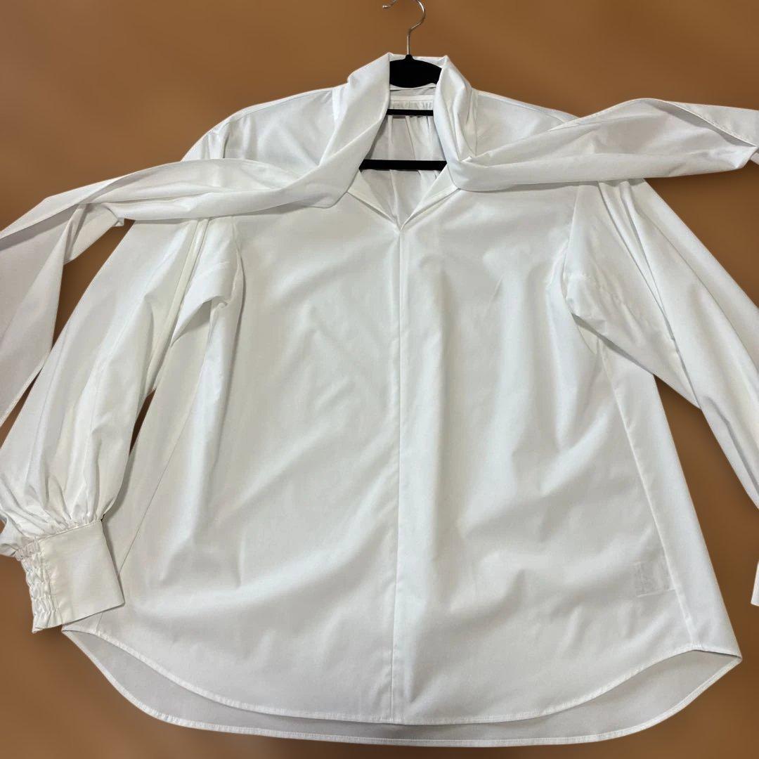 So close ボウタイブラウス - メルカリ