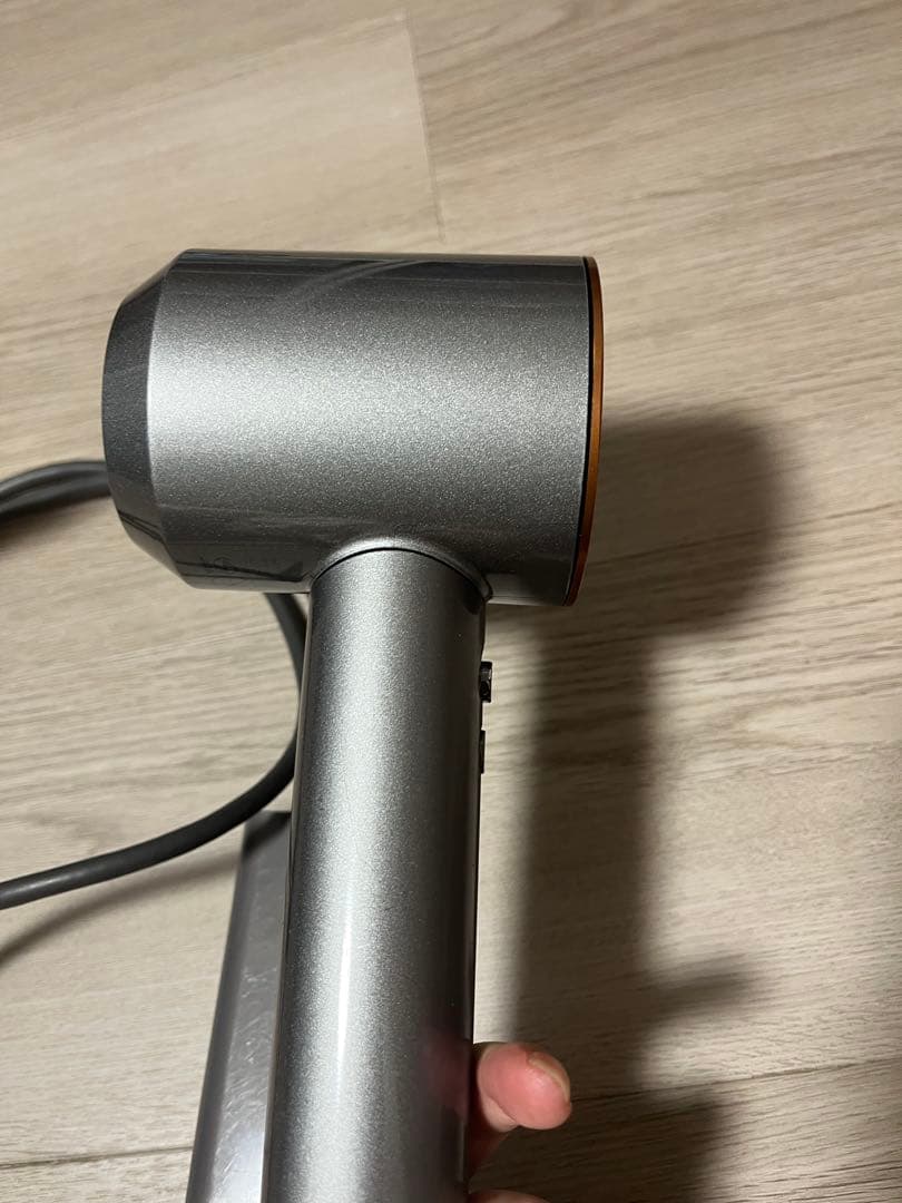 Dyson Supersonic ヘアドライヤー シルバー