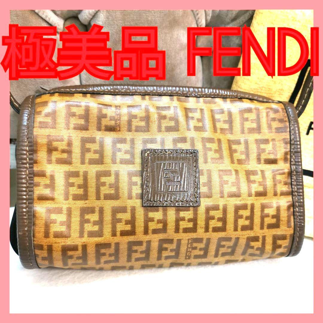 極美品】ズッキーノ柄 斜めがけショルダーバッグ フェンディFENDI