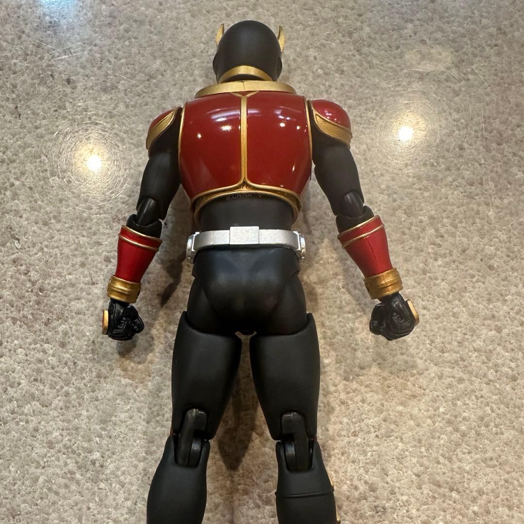 S.H.Figuarts 仮面ライダークウガ・ライジングマイティ（真骨彫製法）