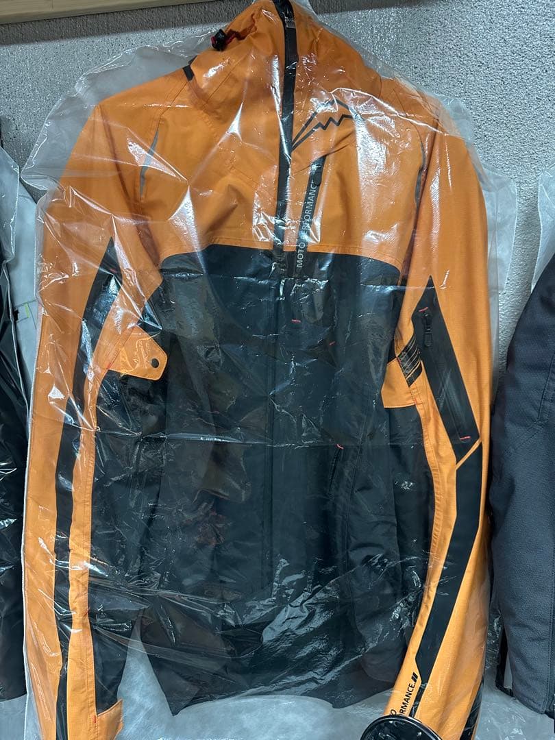 クシタニ　アメニタジャケット　1度のみ着用 クシタニ アメニタジャケット試用インプレッション【簡易防水＋ベンチ