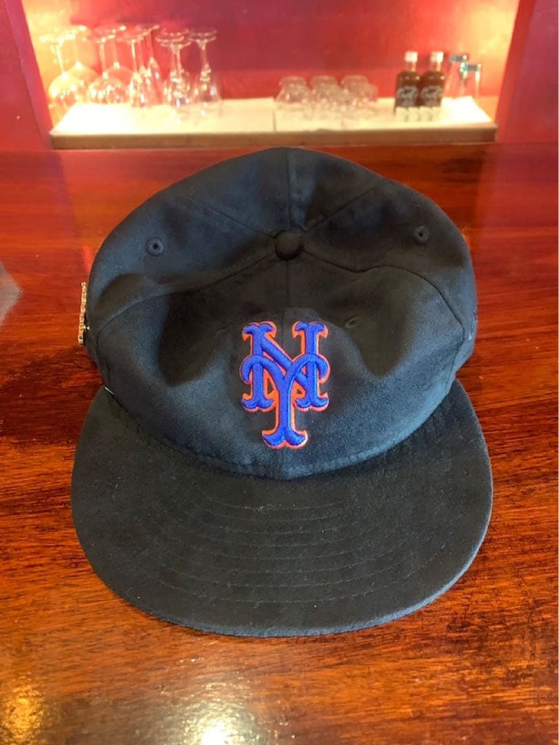 overwhelm hamburger × the cap OVERWHELM HAMBURGER & BAR STAND （オーバーウェルム ハンバーガー