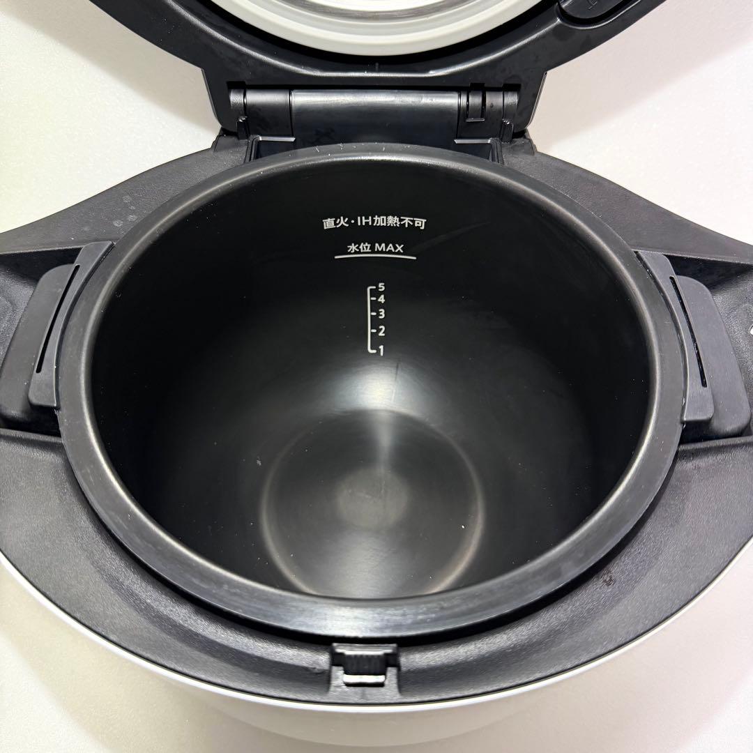 シャープ ヘルシオ ホットクック 2.4L KN-HW24F-W