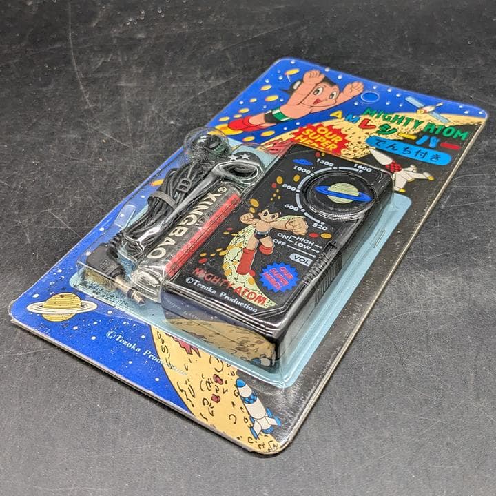 J54 サンリオ SANRIO AMラジオ 鉄腕アトム レトロ 電池式 希少品 J54
