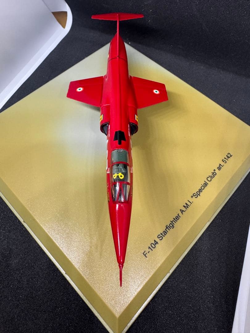 フェラーリ カラー イタリア空軍戦闘機F104 - メルカリ