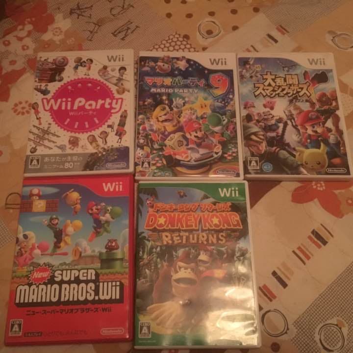 Wii 、そのリモコン、ゲームカセットです！ Amazon | Wiiリモコンプラス バラエティパック | ゲームソフト