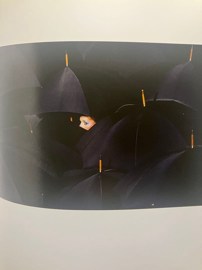 希少】英語初版本 Guy Bourdin ギイブルダン 写真集 - メルカリ