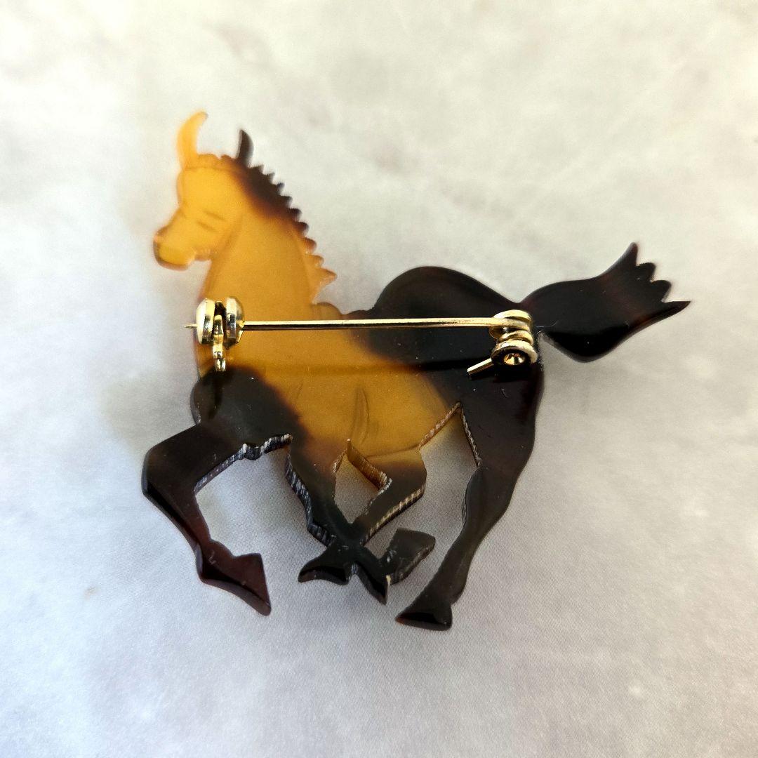 鼈甲 ブローチ 馬 85 パーティ 午年 競馬 馬主 乗馬 和装小物 着物