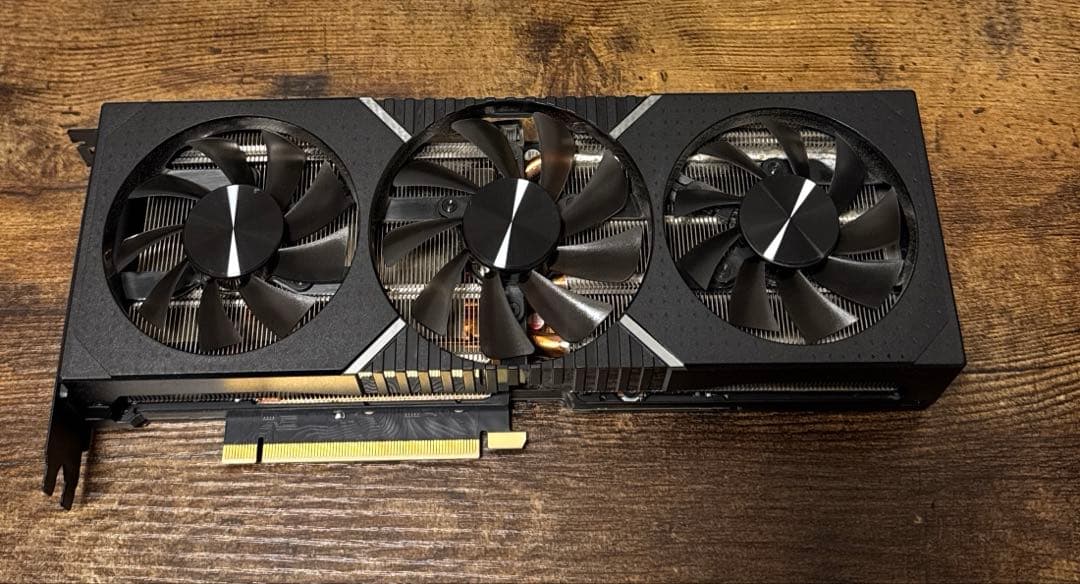 NVIDIA GeForce RTX 3080 グラフィックカード Amazon.com: ASUS ROG Strix NVIDIA GeForce RTX 3080 OC Edition
