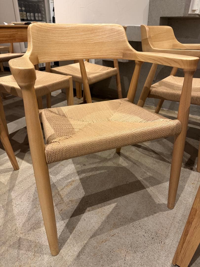 【よっちゃん】1脚ナチュラルウッド アームチェア よっちゃん様専用】1脚ナチュラルウッド アームチェア - メルカリ