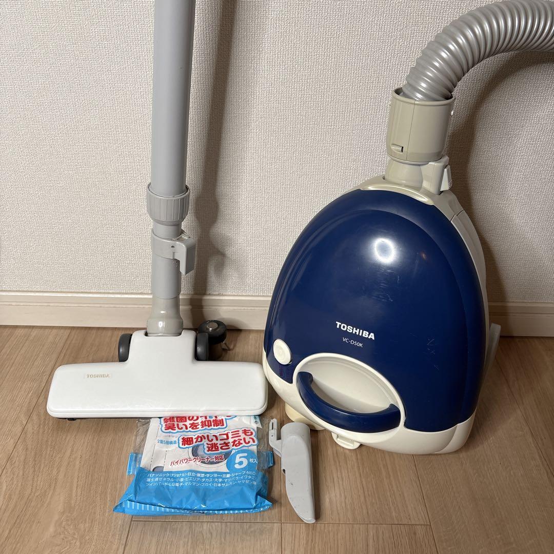 TOSHIBA 紙パック式 掃除機 VC-D50K 2017年製 - メルカリ