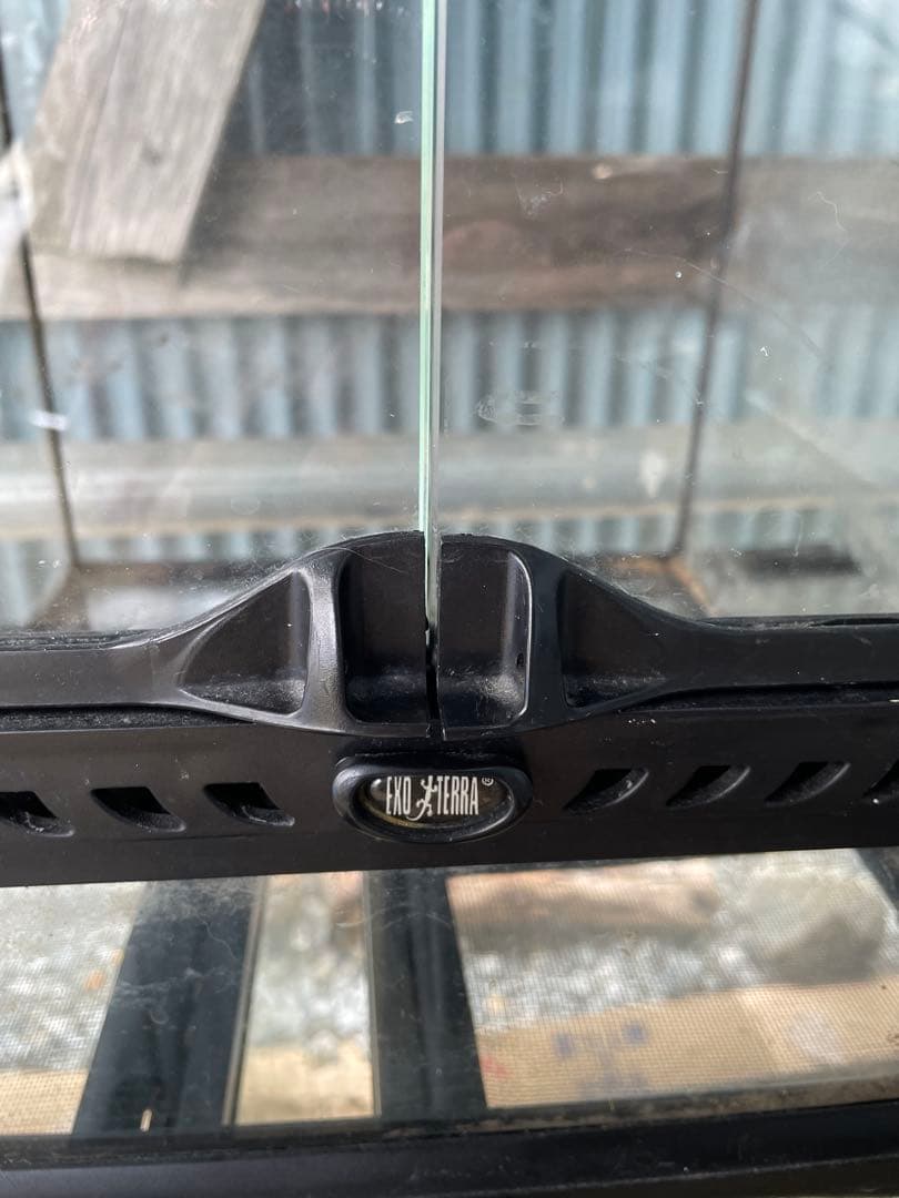 Exo Terra 中型ガラス飼育ケージ