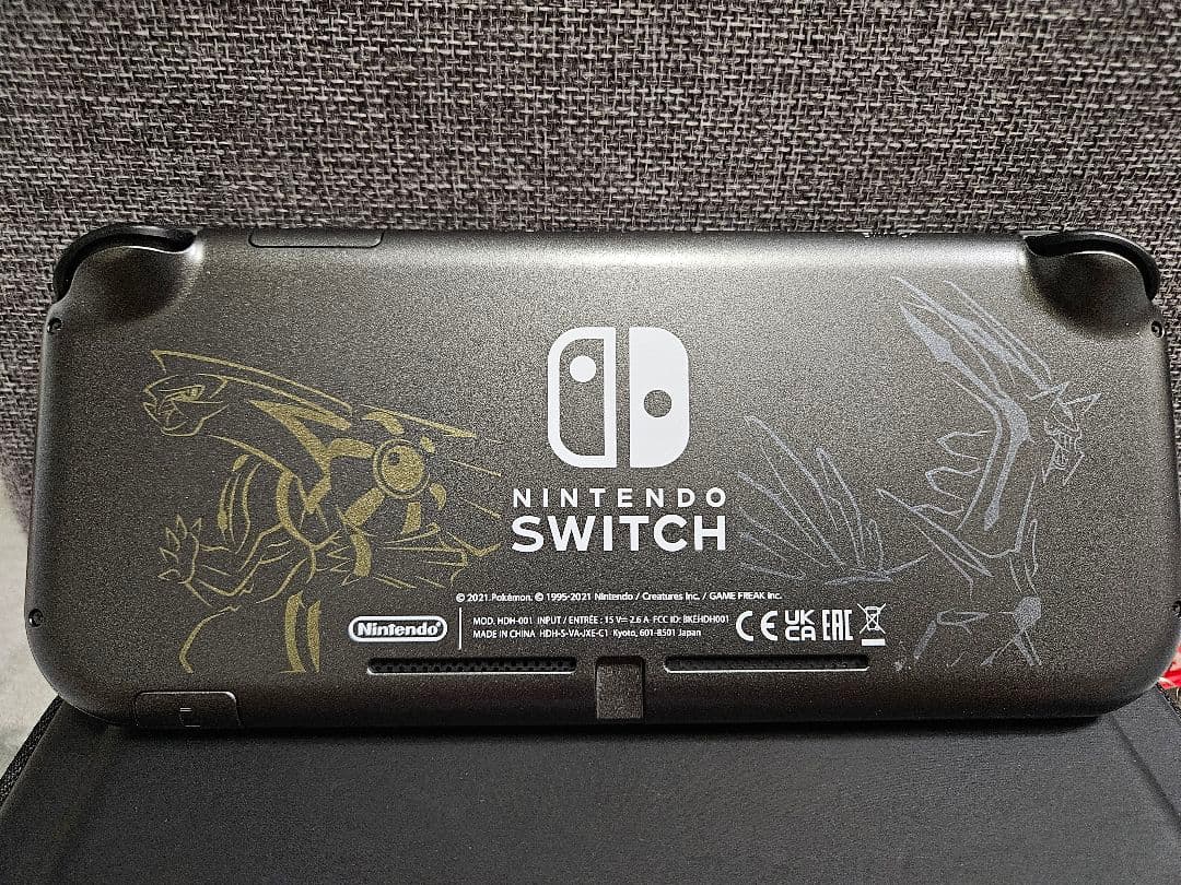 さ*く様 Nintendo Switch Lite ポケモンデザイン グレーの通販はau PAY