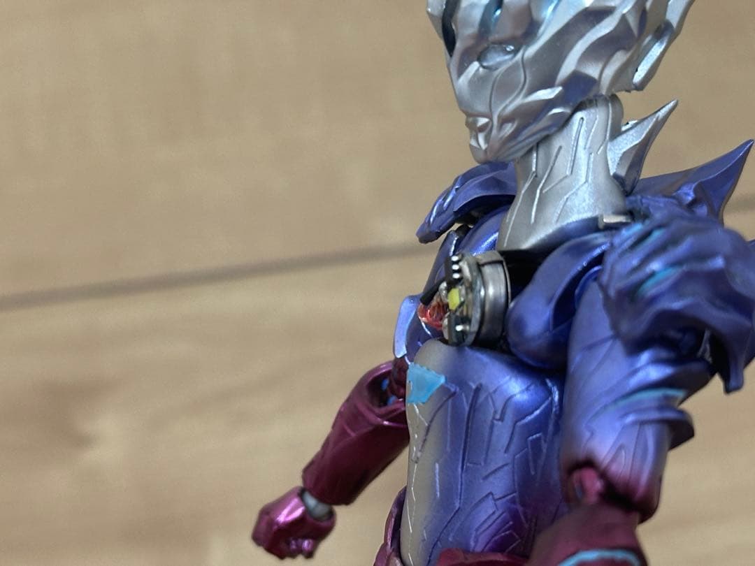 発光改造 S.H.Figuarts ウルトラマンサーガ フィギュアーツ