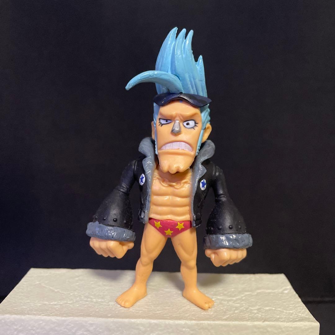 ワンピース 劇場版ワールドコレクタブルフィギュア ストロングワールド