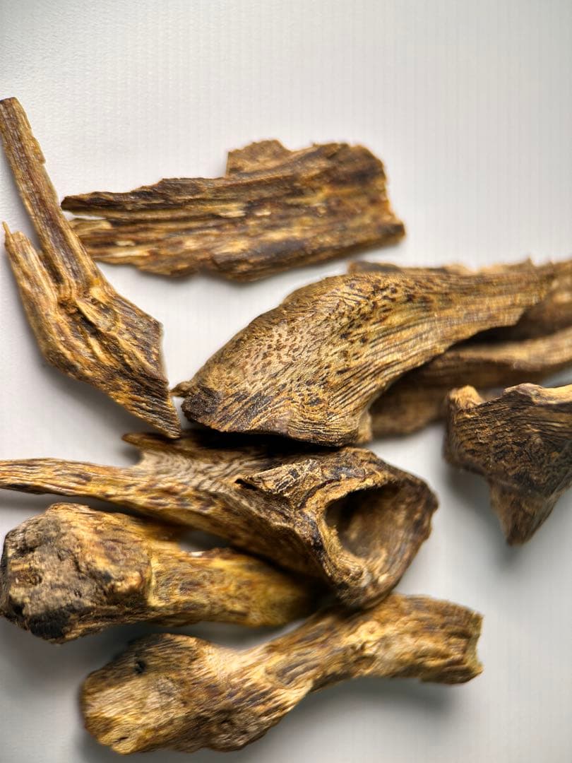 お香 天然沈香 六国五味聞香用 伽羅 香木 2-S-10.155の通販はau PAY