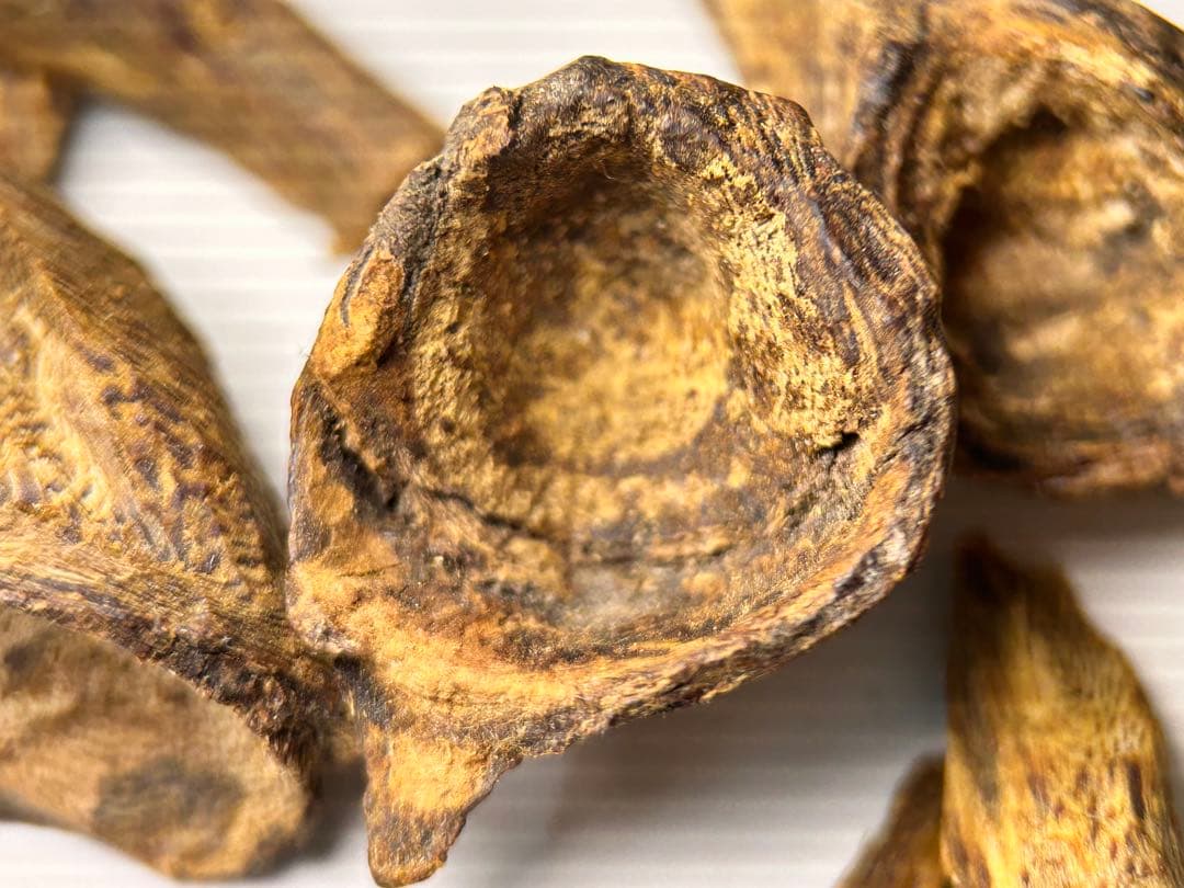 お香 天然沈香 六国五味聞香用 伽羅 香木 2-S-10.155の通販はau PAY