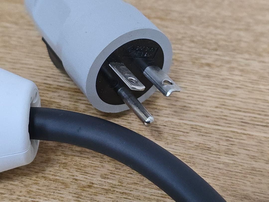 【新品】 日産 充電ケーブル 200V ノート、アリア、サクラ 7.5m