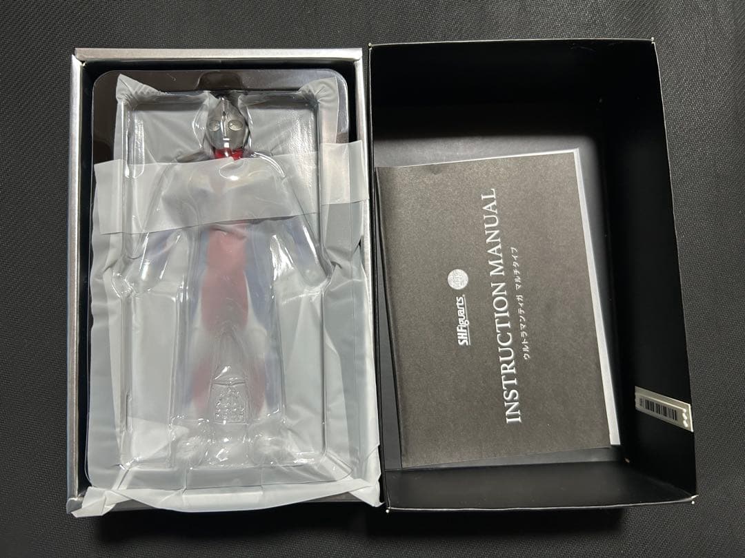 S.H.Figuarts（真骨彫製法） ウルトラマン&ティガ　開封済み