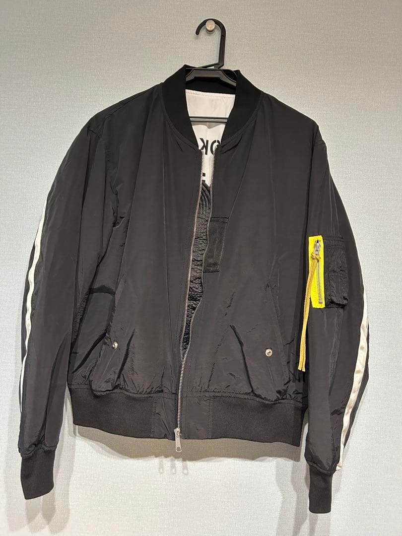 ONE OK ROCK Ambitions 2017 MA-1 - メルカリ