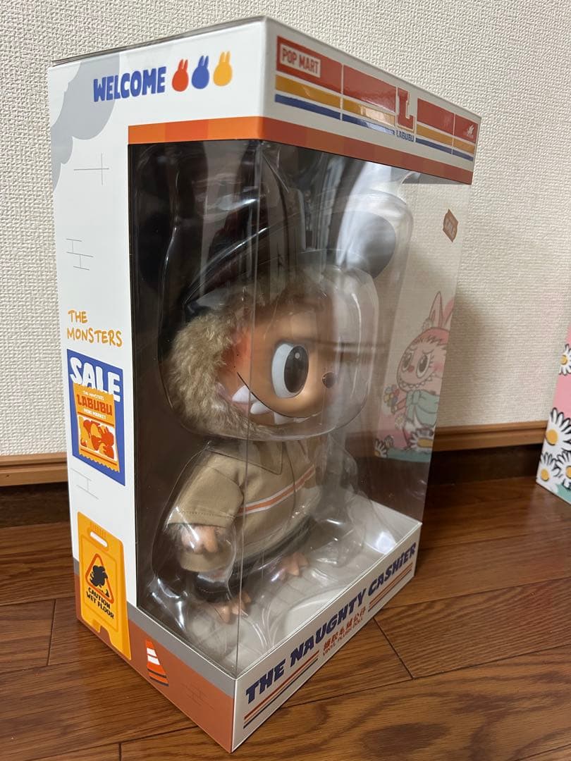 ポップマート ラブブ The Naughty Cashierぬいぐるみ - メルカリ