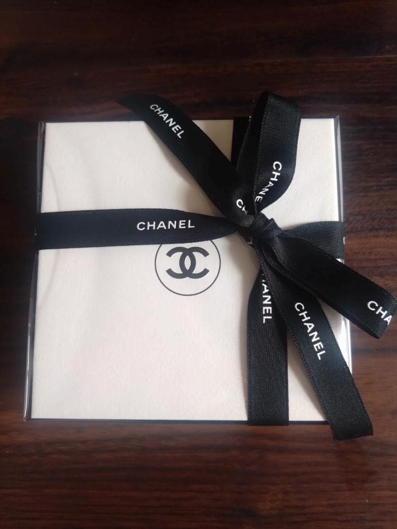 シャネル　レ　ゼクスクルジフ　フレッシュ　ボディクリーム新品 シャネル / レ ゼクスクルジフ フレッシュ ボディ クリームの公式商品