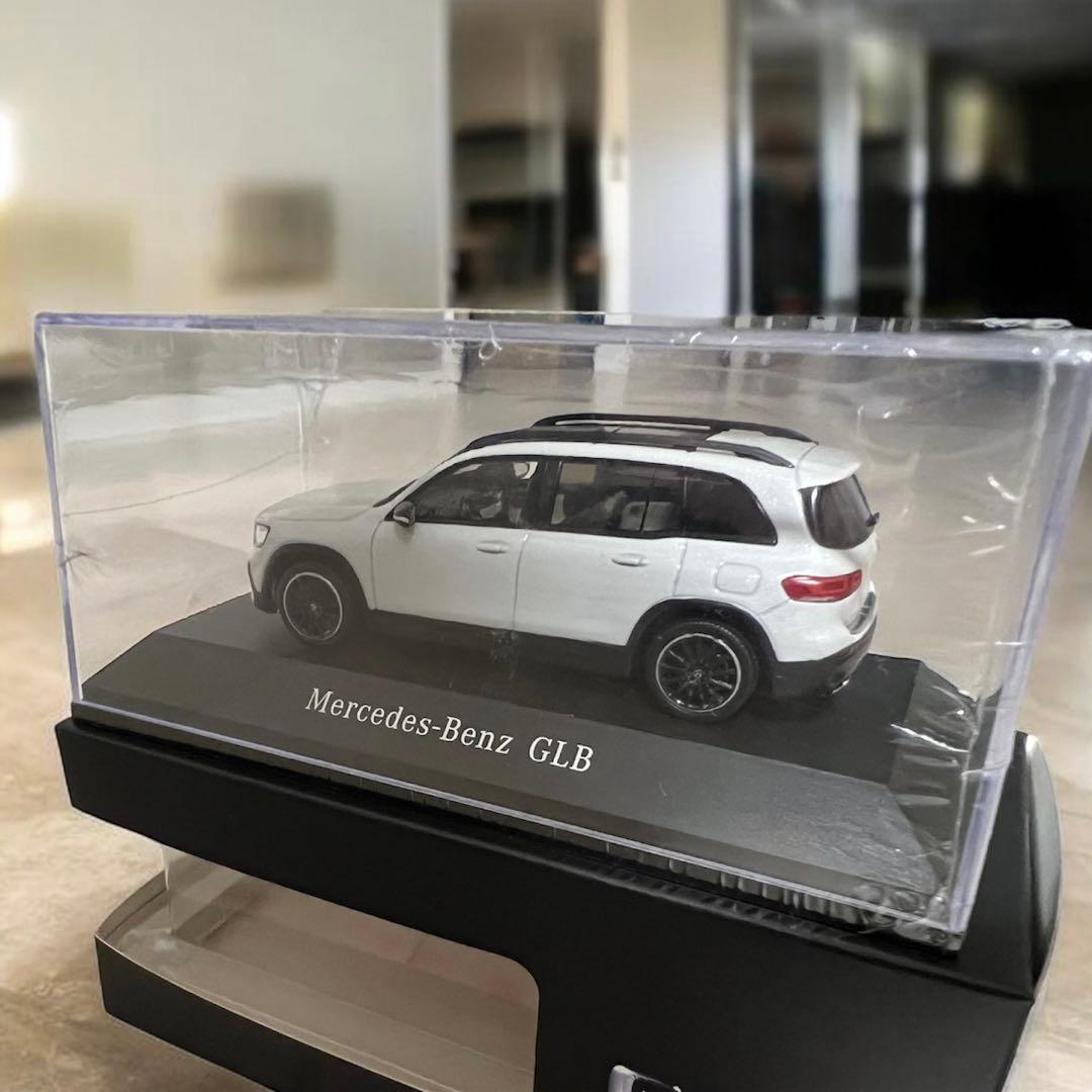 希少】メルセデス ベンツ GLB 1/43 スケール モデルカー - メルカリ