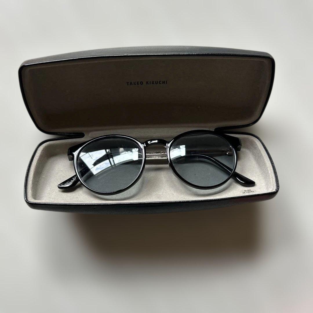 ラウンド型 ブラック サングラス(ケース付き) - メルカリ