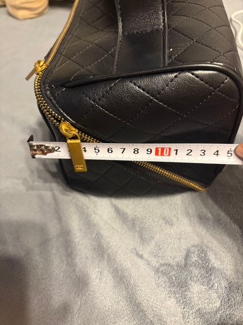 ブランド不問、リピーター様向け。中身も外側もすべて本革仕様。