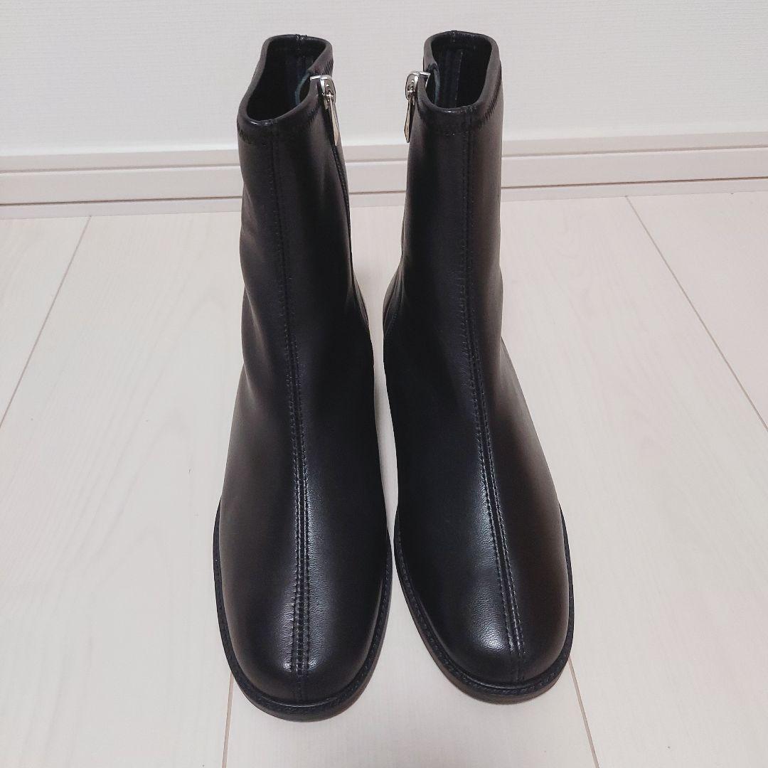 あい213　新品 nouer ラムレザーショートブーツ 23.5cm