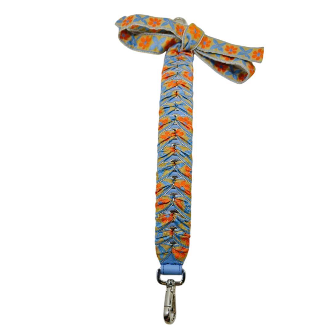 極美品 FENDI フェンディ ストラップ フラワーモチーフ ストラップユー