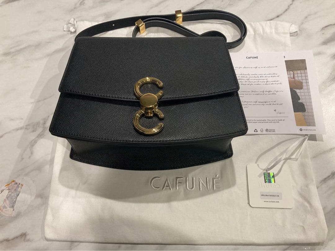 CAFUNE Pendulum Bag ショルダーバッグ CAFUNE（カフネ）の「CAFUNE Pendulum Bag（ショルダーバッグ）」 - WEAR